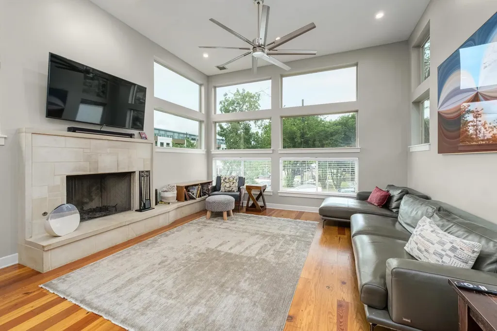 604 W Live Oak Street Austin TX 78704