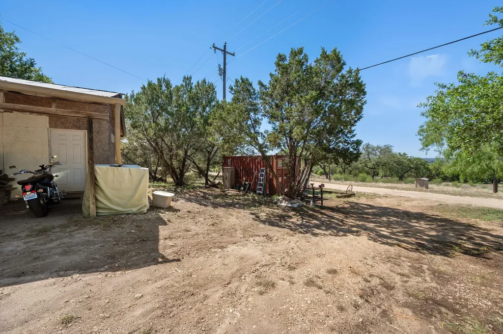 28800 Valley Road Marble Falls TX 78654