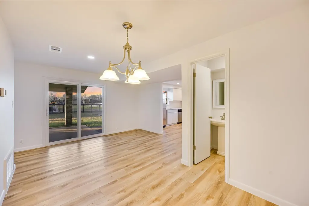 122 Forest Lake Drive Del Valle TX 78617