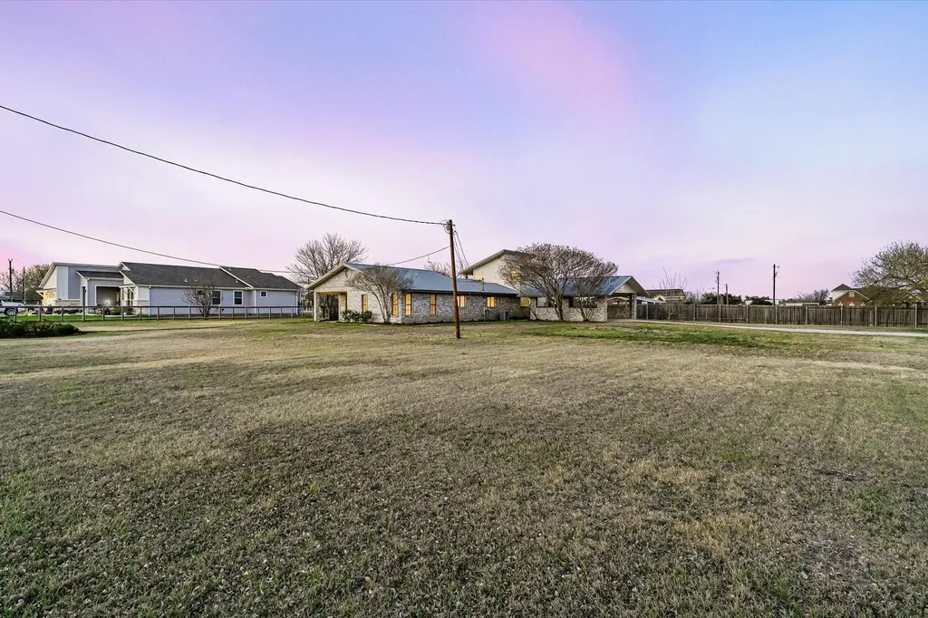 122 Forest Lake Drive Del Valle TX 78617
