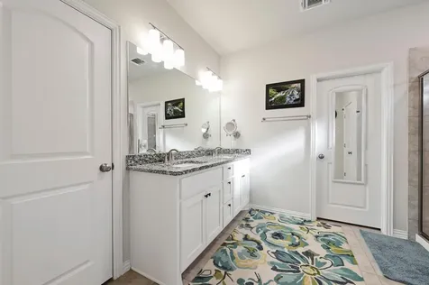 703 Patriot Drive Buda TX 78610