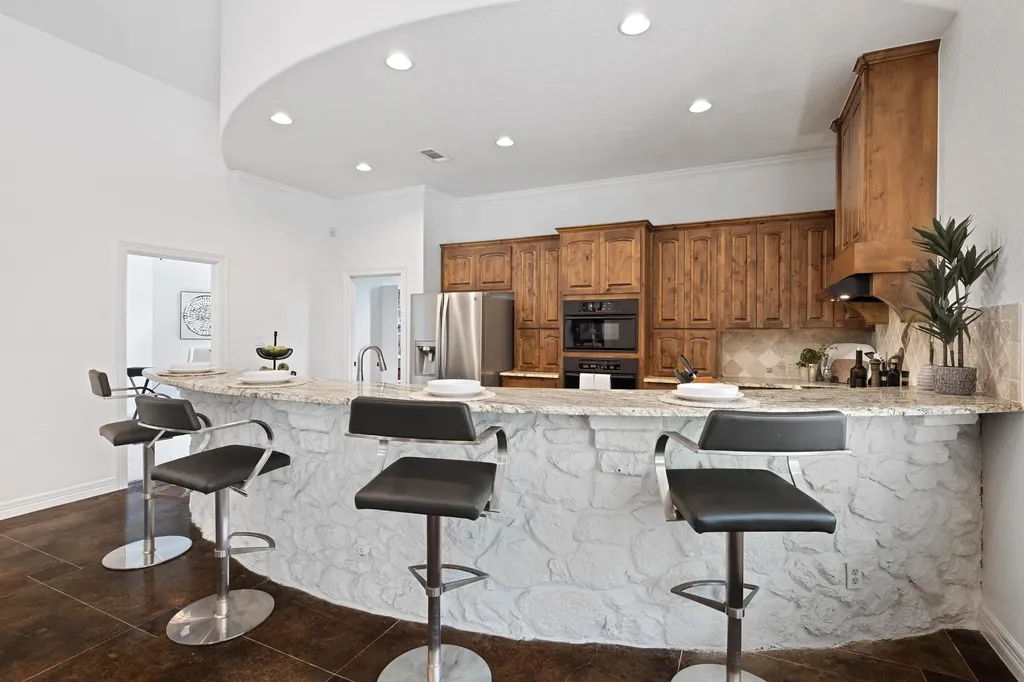 1403 Camelback Leander TX 78641