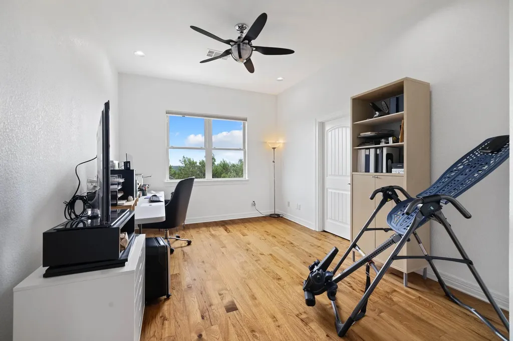 1403 Camelback Leander TX 78641