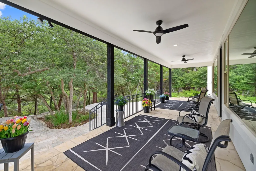 1403 Camelback Leander TX 78641