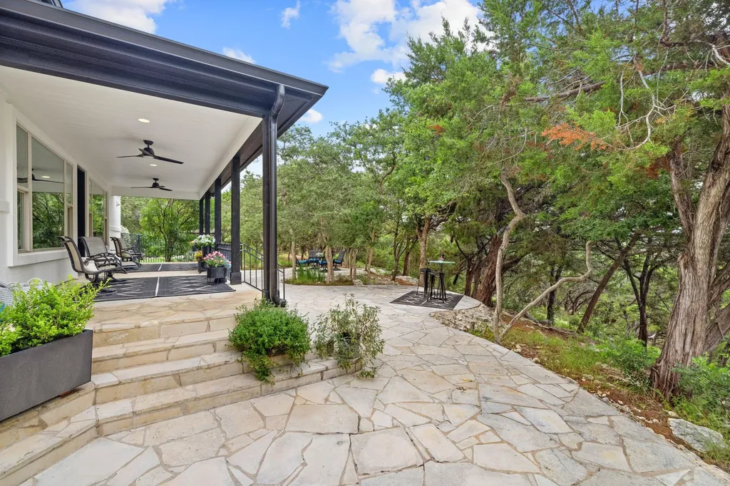 1403 Camelback Leander TX 78641