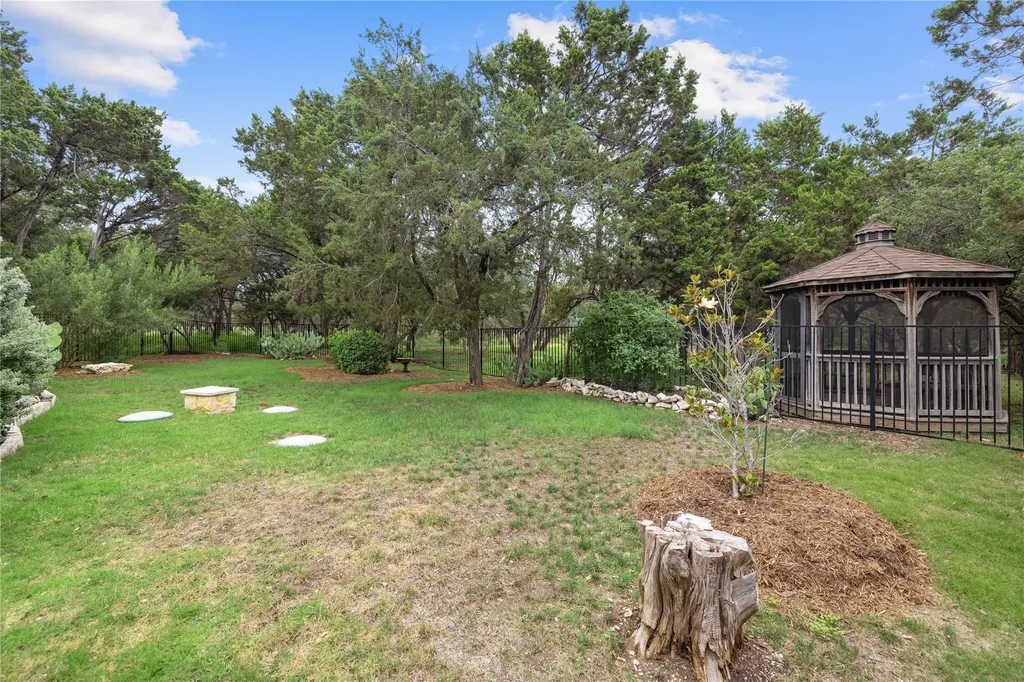 1403 Camelback Leander TX 78641