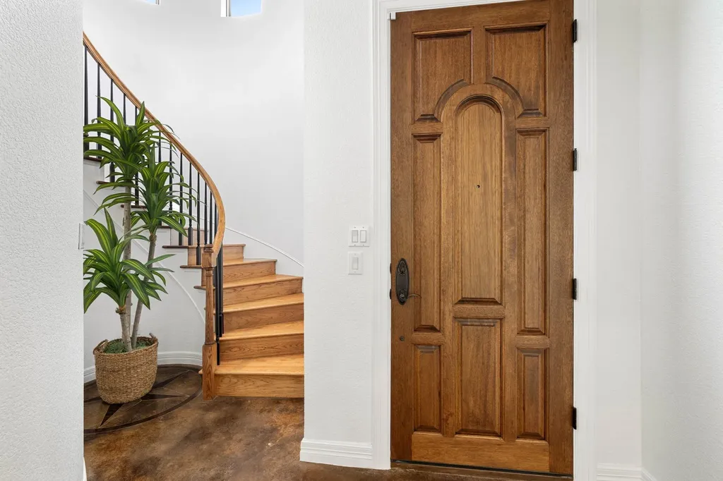 1403 Camelback Leander TX 78641