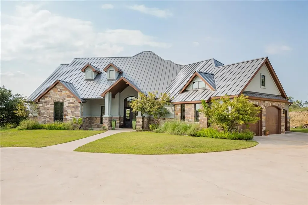 21301 Dill Circle Spicewood TX 78669