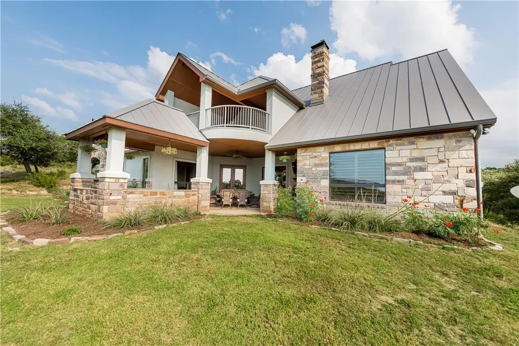 21301 Dill Circle Spicewood TX 78669