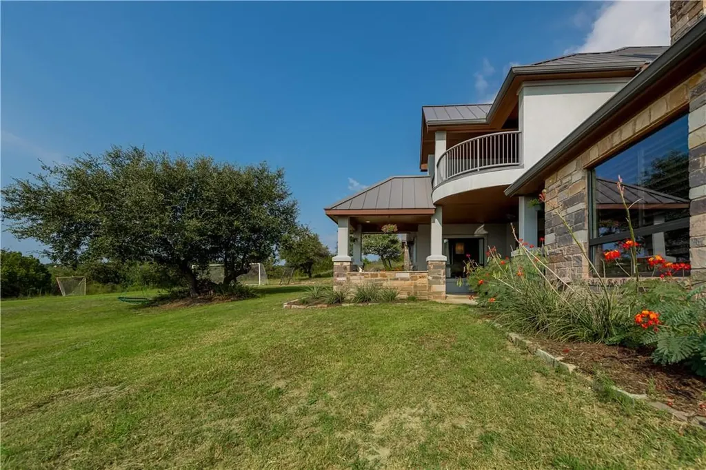 21301 Dill Circle Spicewood TX 78669