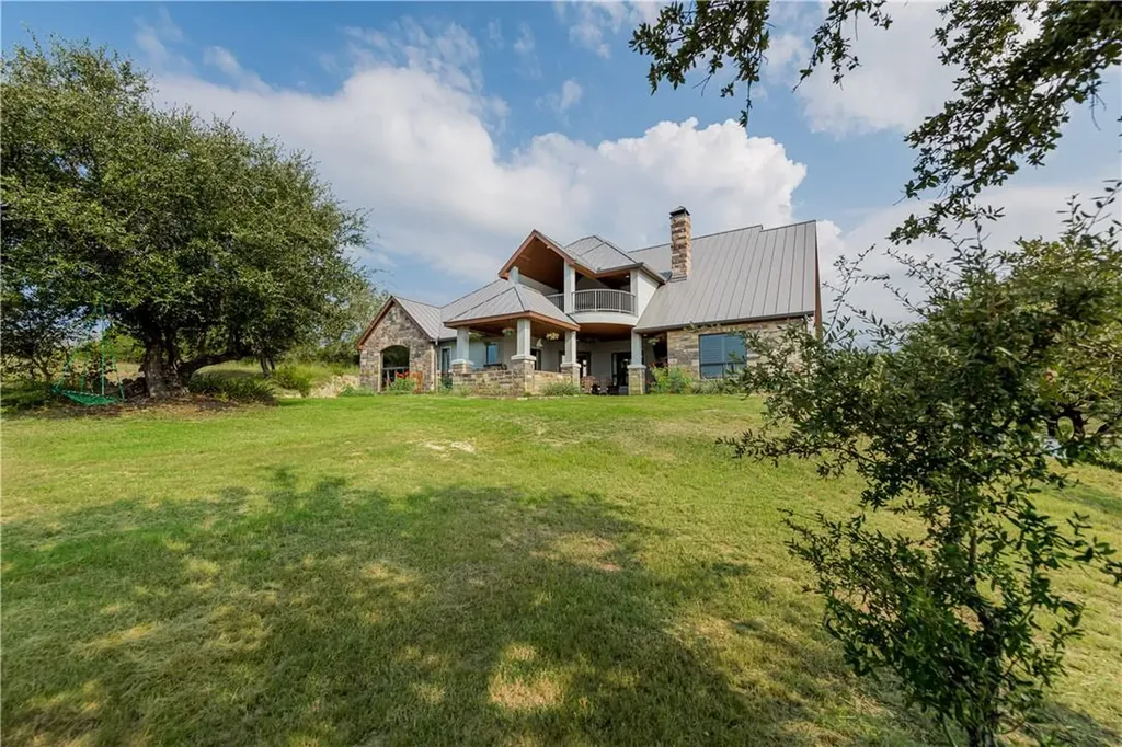 21301 Dill Circle Spicewood TX 78669