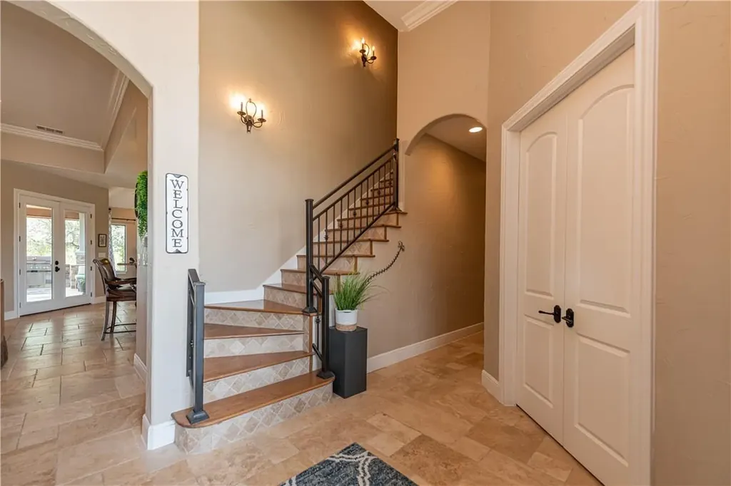 21301 Dill Circle Spicewood TX 78669