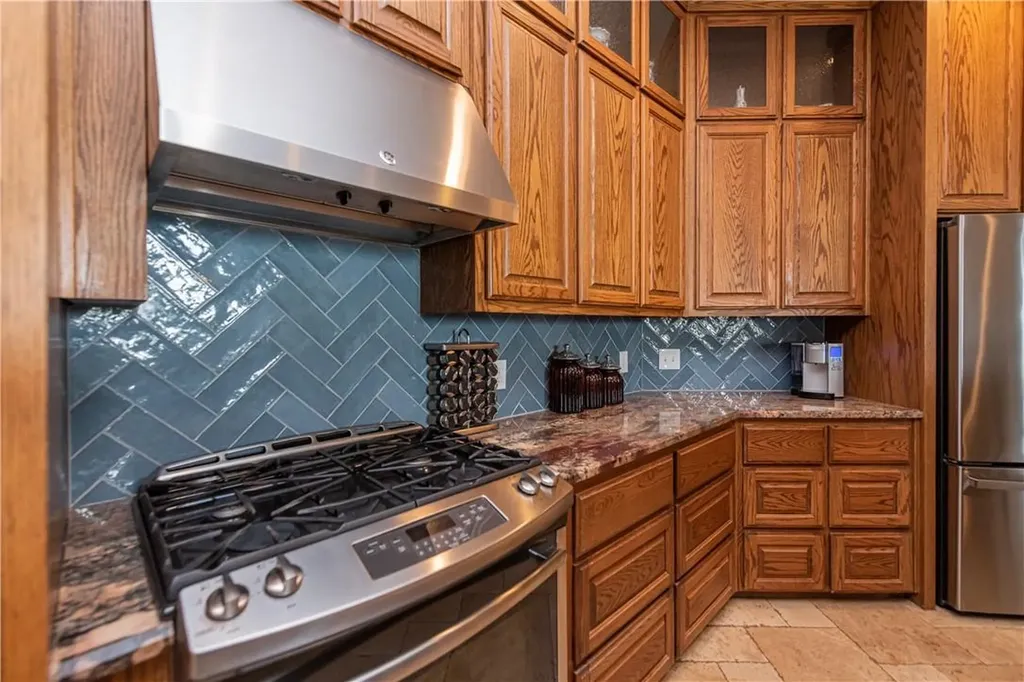 21301 Dill Circle Spicewood TX 78669