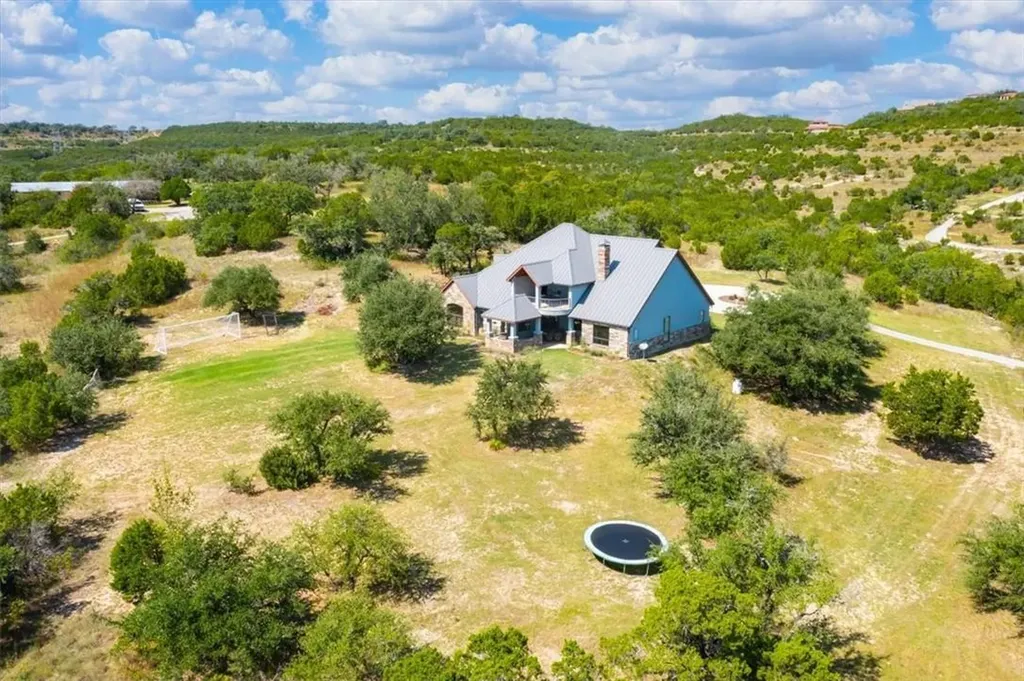 21301 Dill Circle Spicewood TX 78669