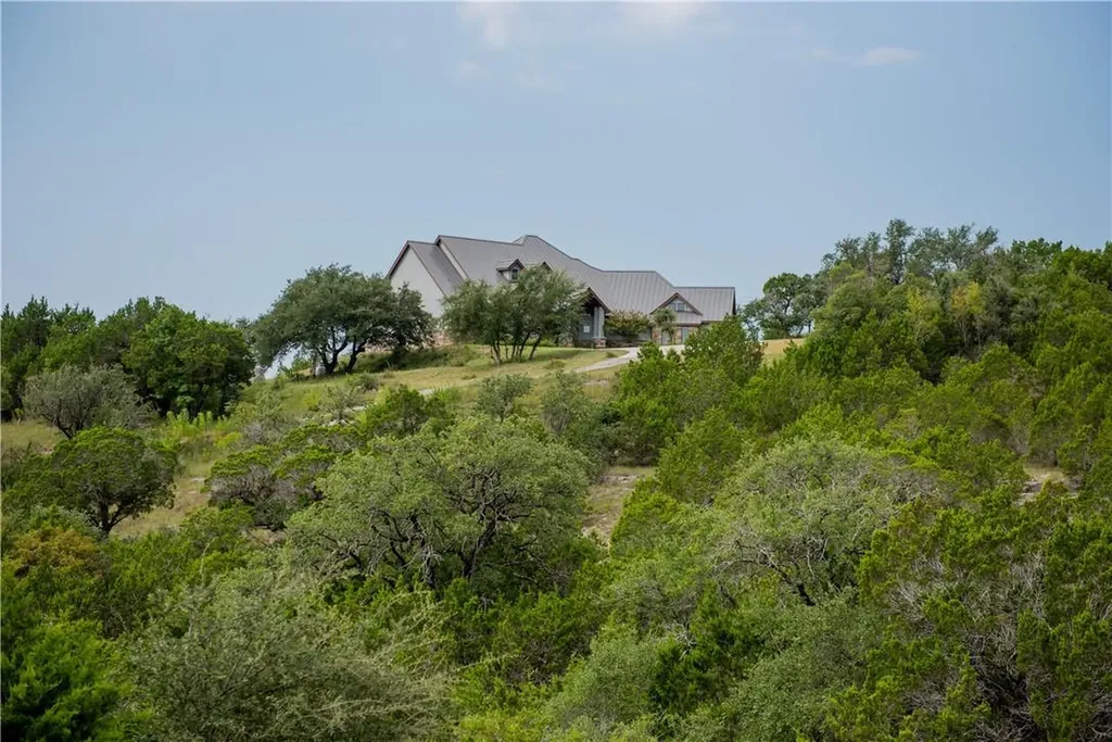 21301 Dill Circle Spicewood TX 78669