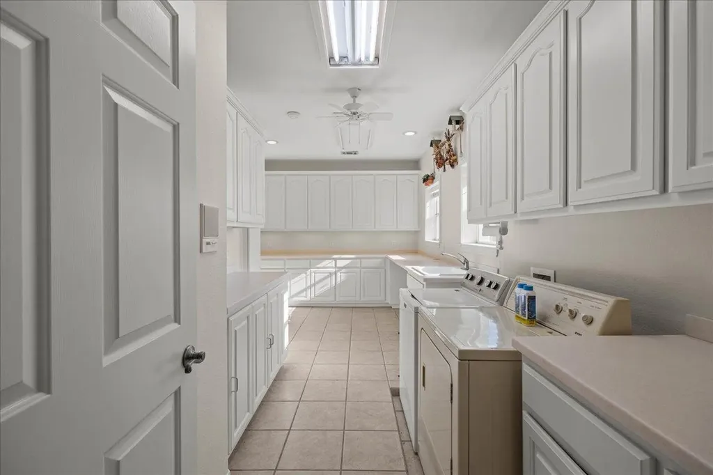1651 Old Red Ranch Road Dripping Springs TX 78620
