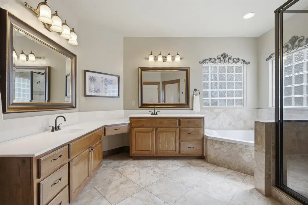 700 Augusta Circle N Point Venture TX 78645