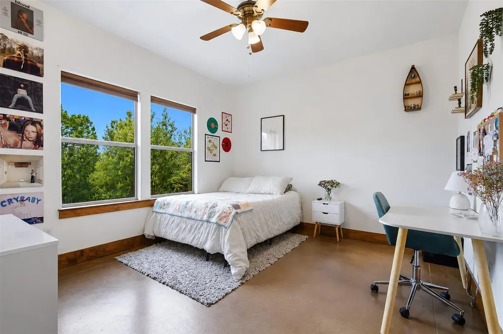 700 Augusta Circle N Point Venture TX 78645