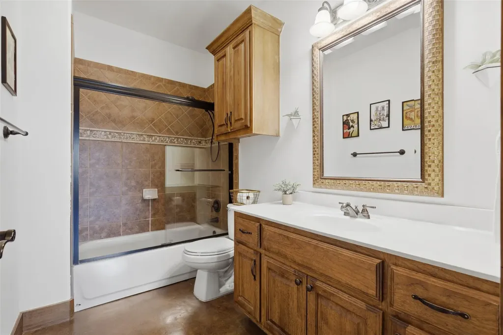 700 Augusta Circle N Point Venture TX 78645