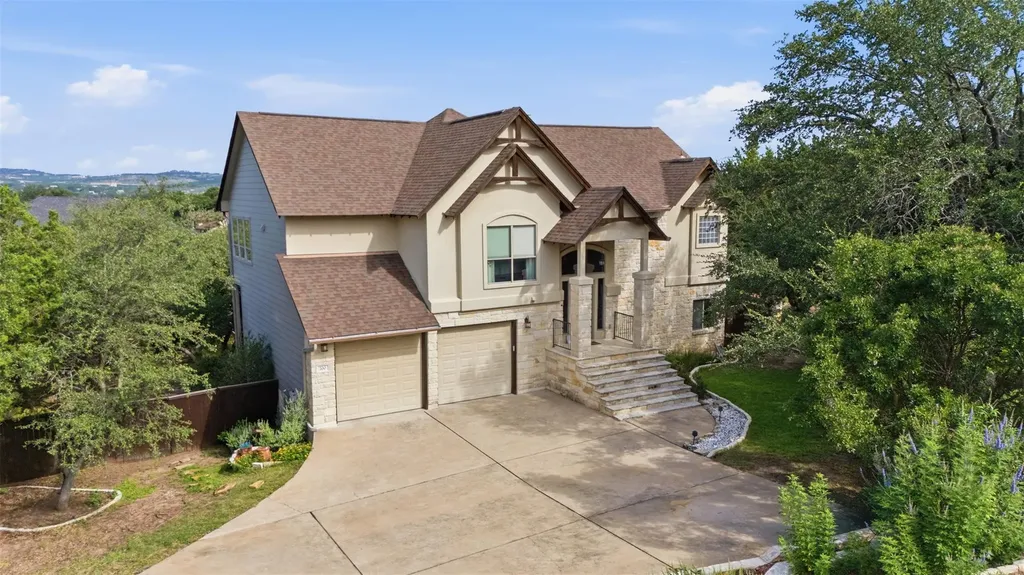 700 Augusta Circle N Point Venture TX 78645