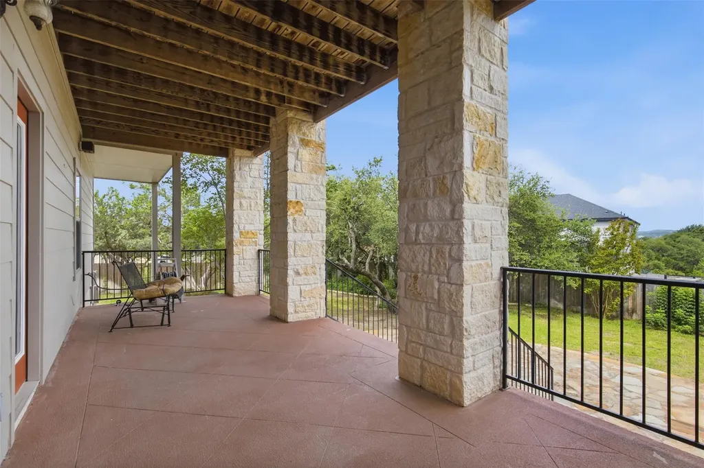 700 Augusta Circle N Point Venture TX 78645