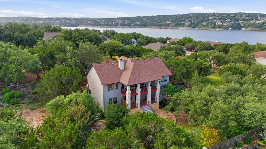 700 Augusta Circle N Point Venture TX 78645
