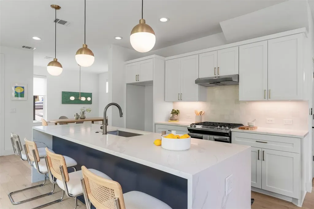 2000 Greenwood Avenue Austin TX 78723