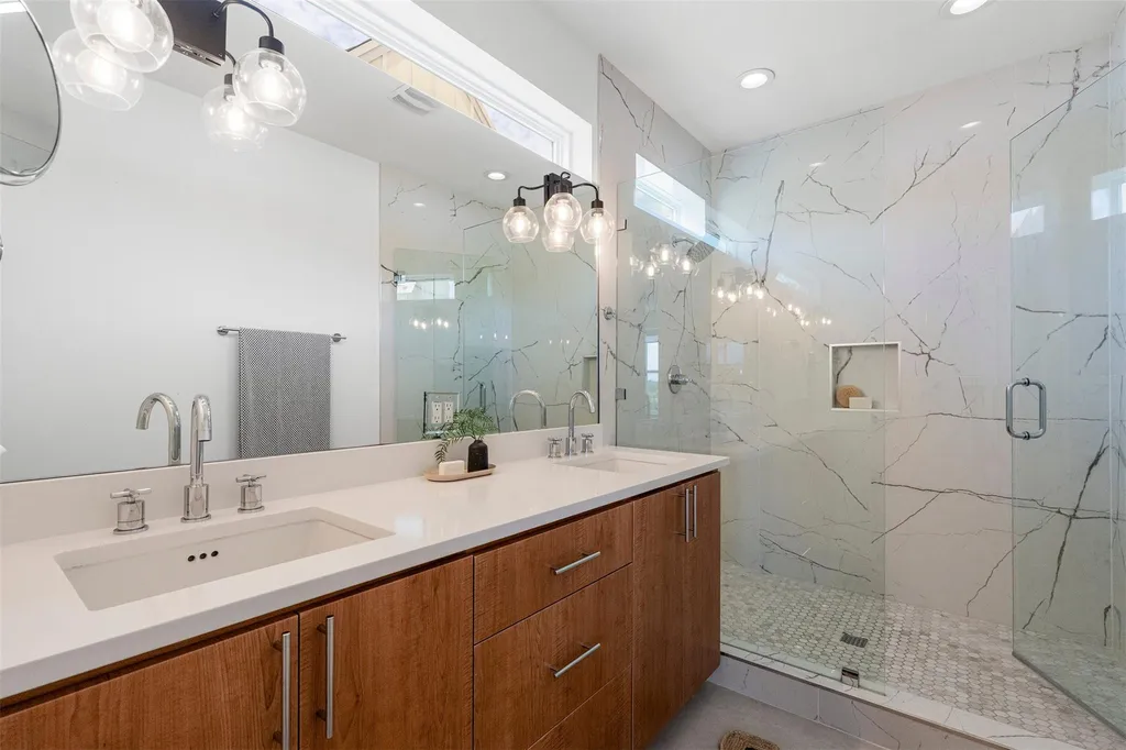 2000 Greenwood Avenue Austin TX 78723