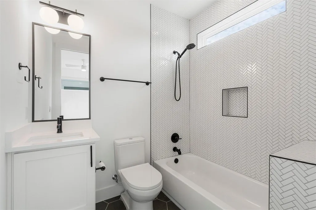 2000 Greenwood Avenue Austin TX 78723