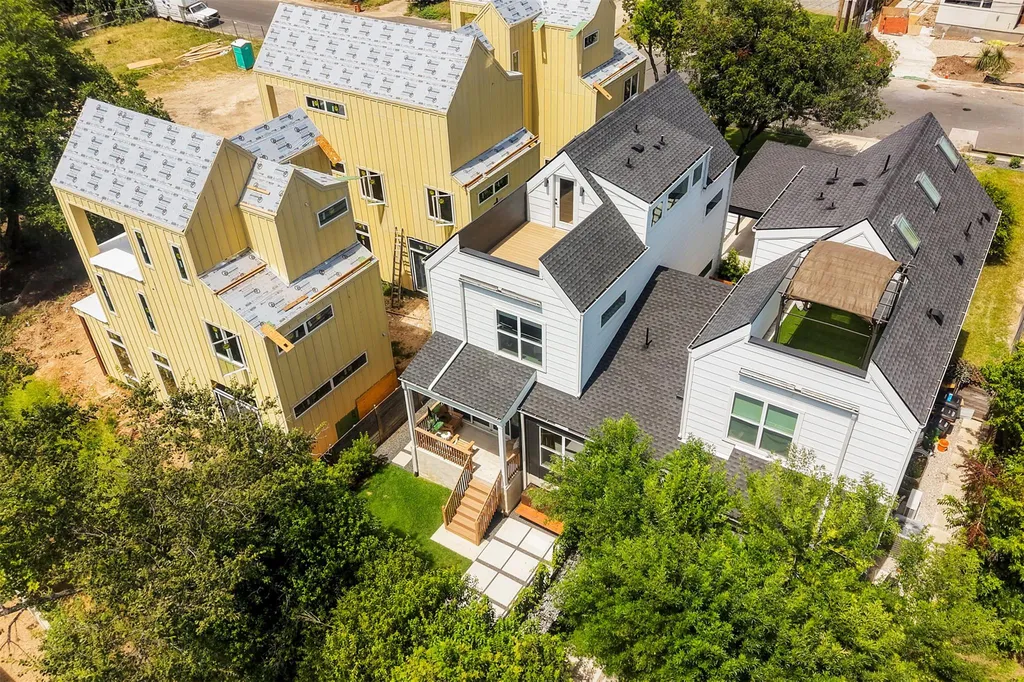 2000 Greenwood Avenue Austin TX 78723