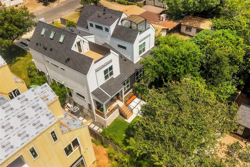 2000 Greenwood Avenue Austin TX 78723