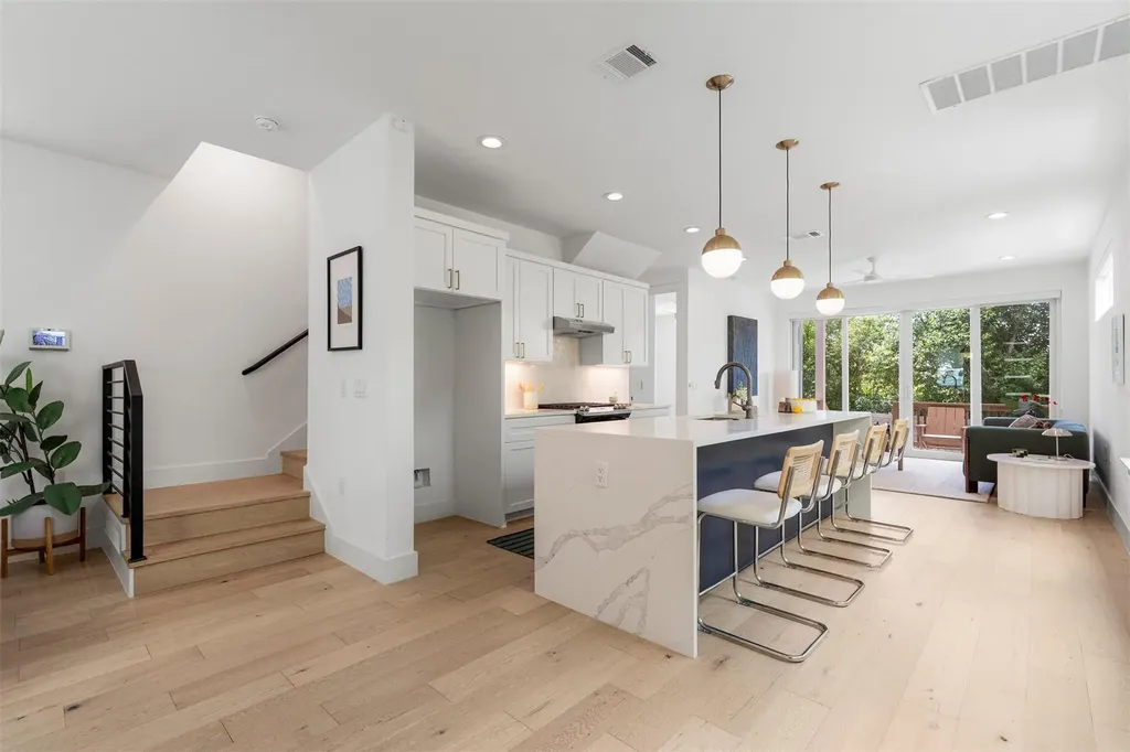 2000 Greenwood Avenue Austin TX 78723