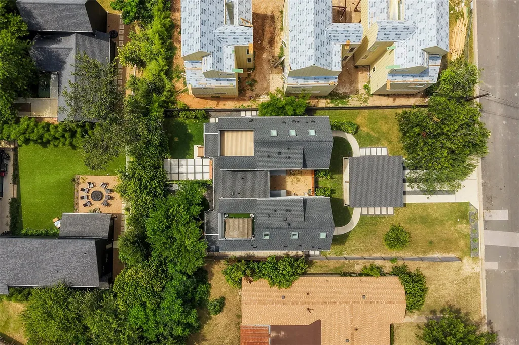 2000 Greenwood Avenue Austin TX 78723