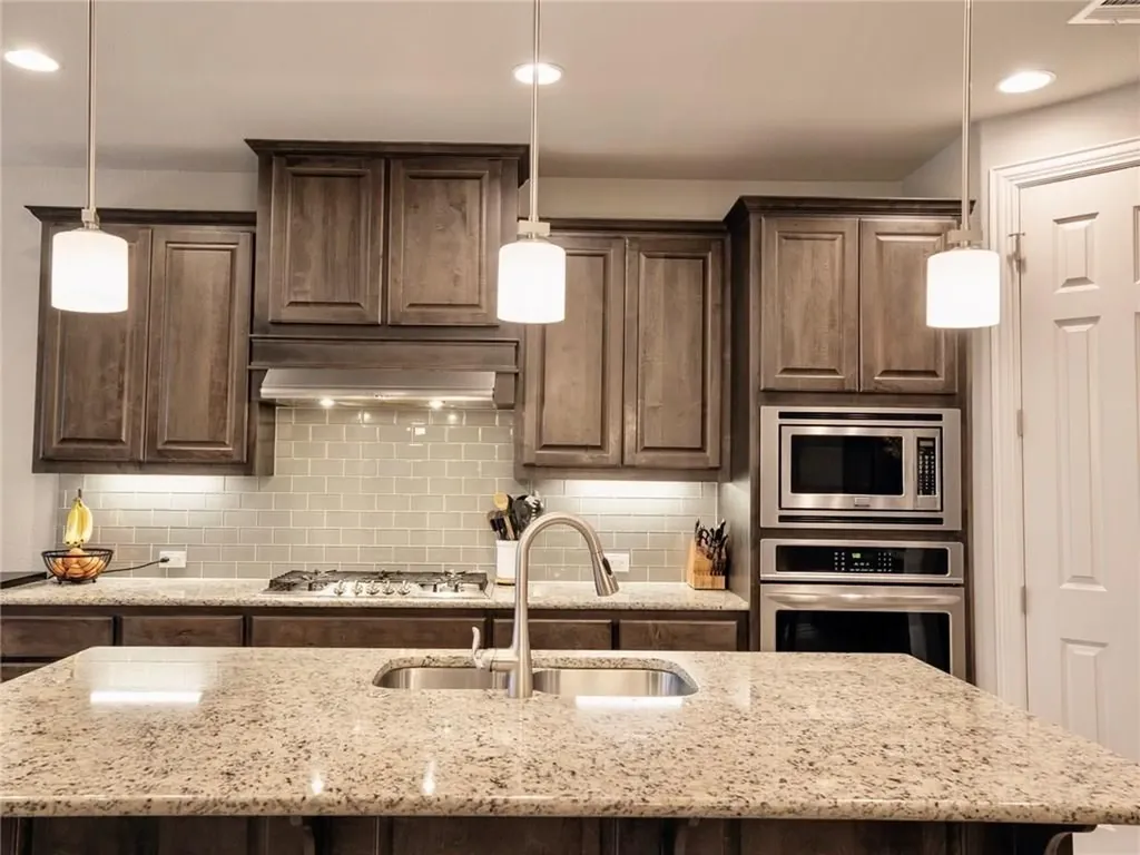 3401 Venezia View Leander TX 78641