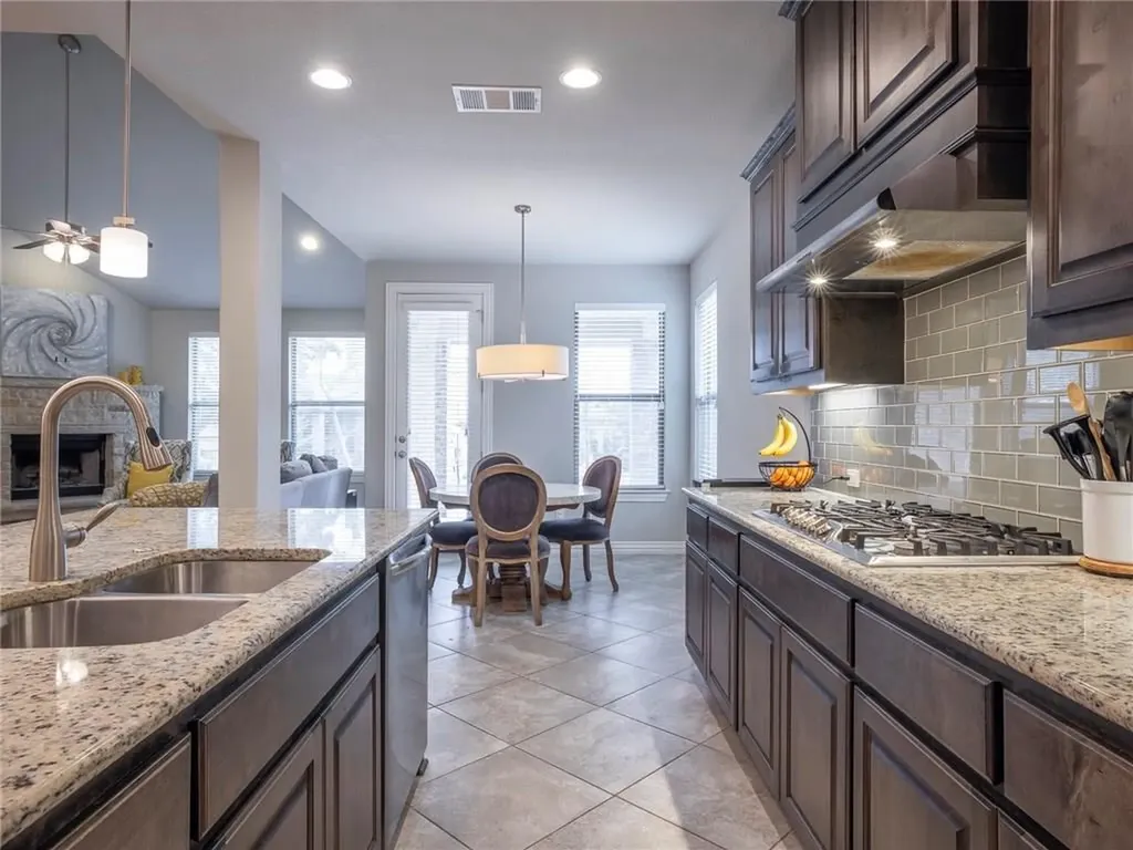 3401 Venezia View Leander TX 78641