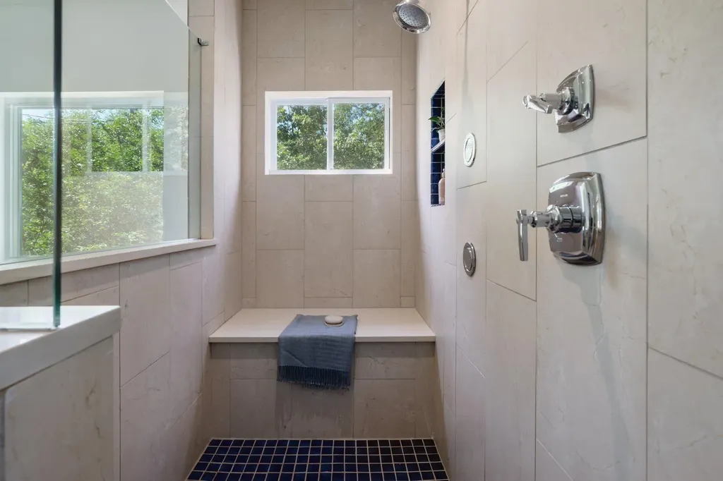 6105 Highlandale Drive Austin TX 78731