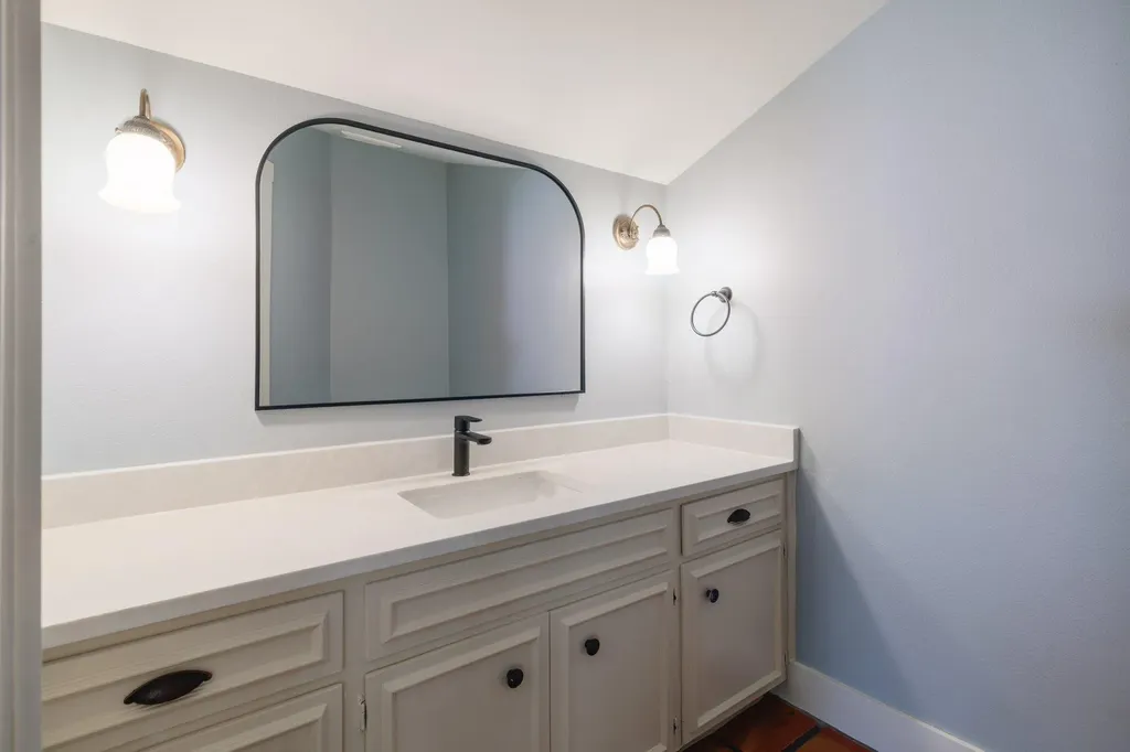 6105 Highlandale Drive Austin TX 78731