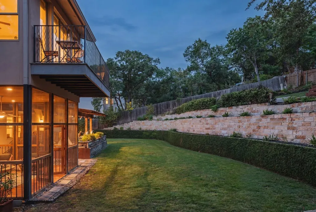 6105 Highlandale Drive Austin TX 78731
