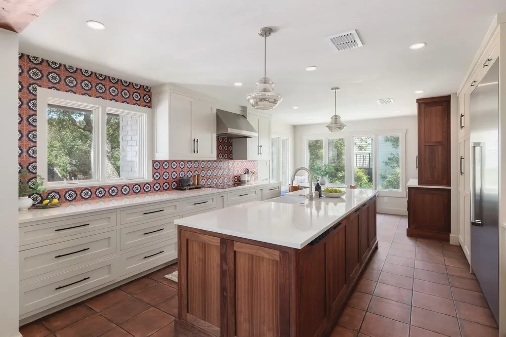 6105 Highlandale Drive Austin TX 78731