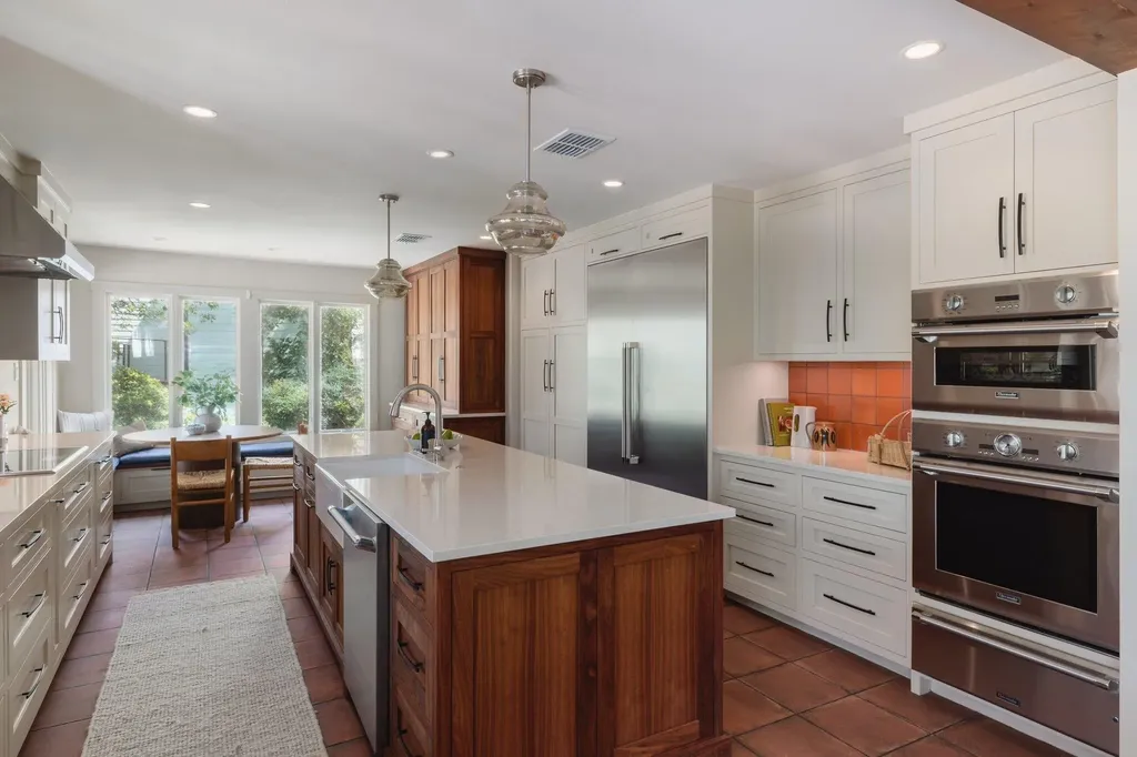 6105 Highlandale Drive Austin TX 78731