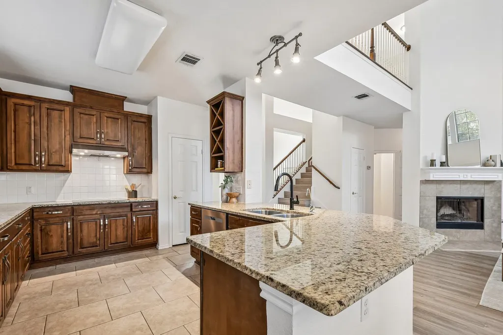 4002 Lord Byron Circle Round Rock TX 78664