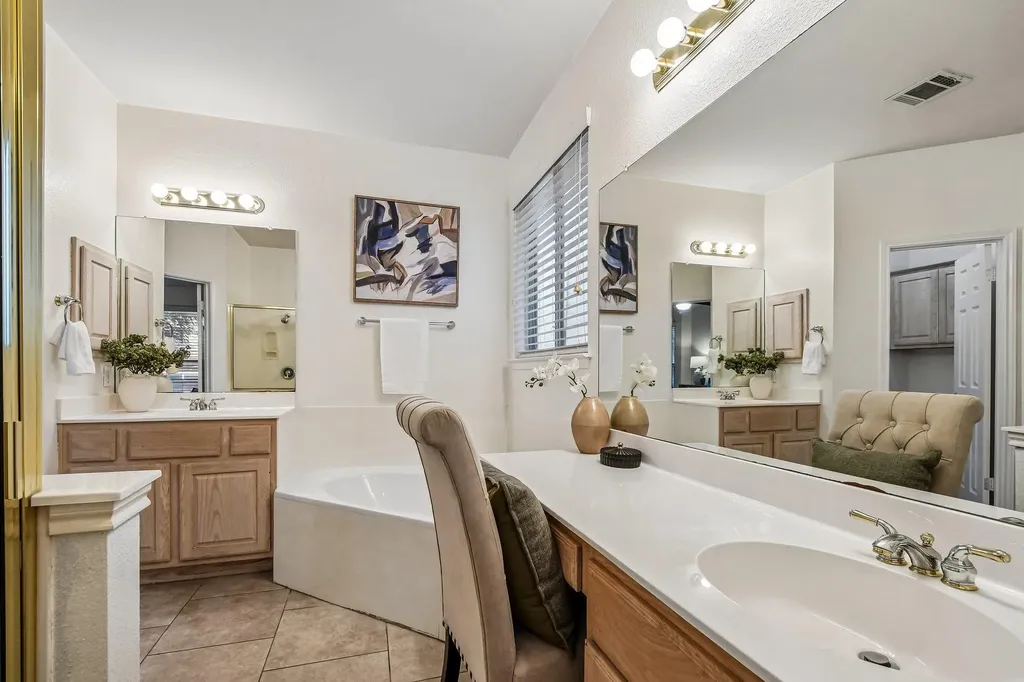 4002 Lord Byron Circle Round Rock TX 78664