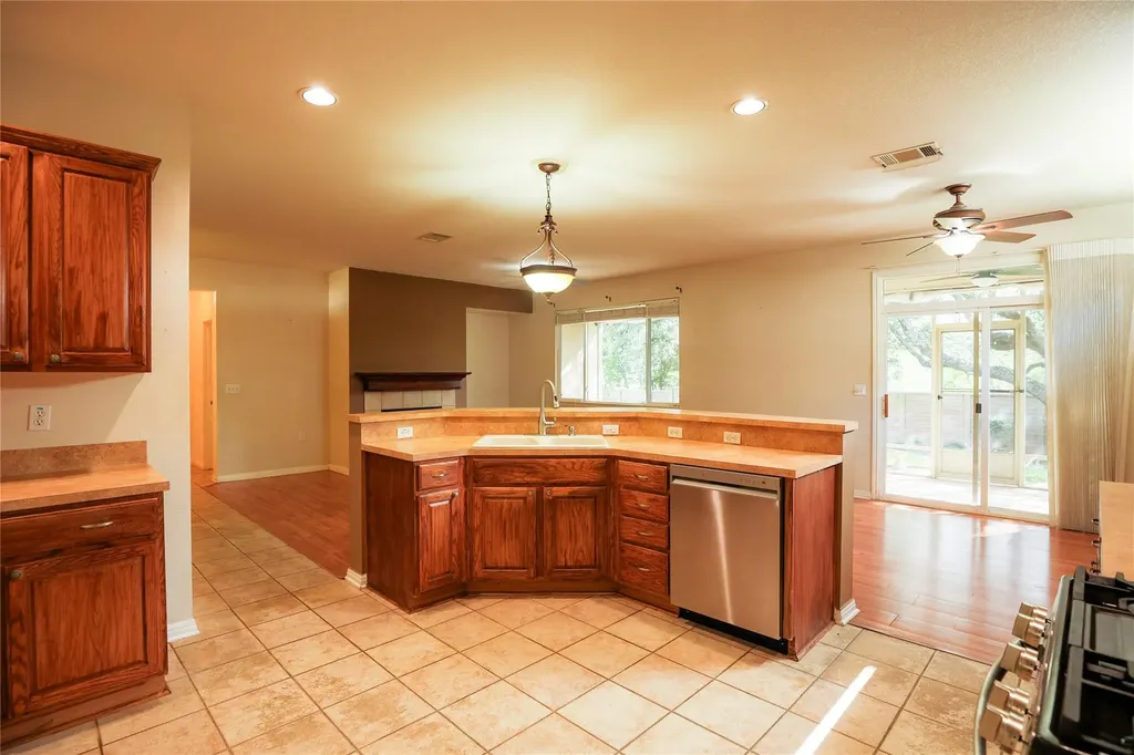 225 Red Poppy Trail Georgetown TX 78633