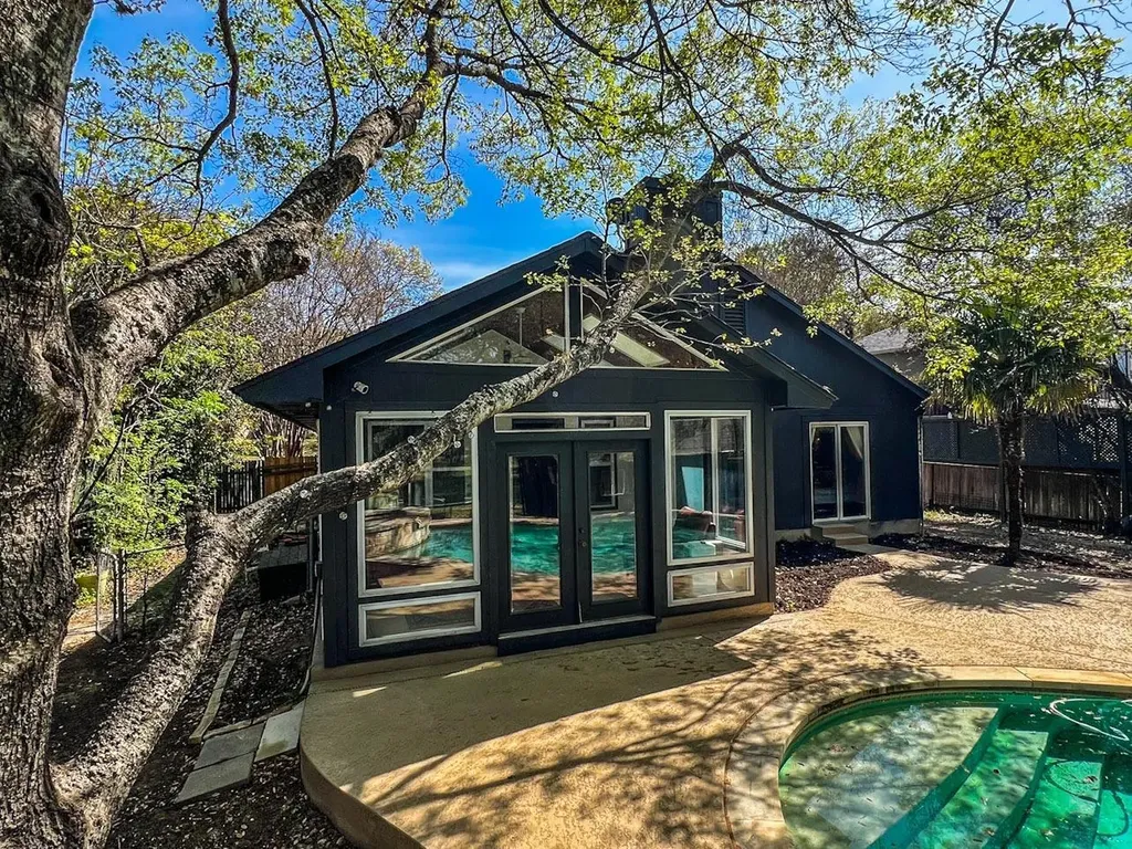 730 Shade Tree Drive Austin TX 78748