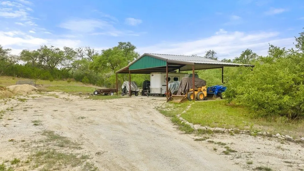 1850 Pursley Road Dripping Springs TX 78620
