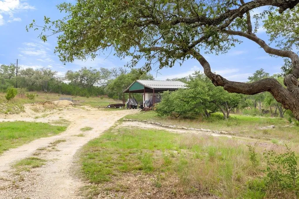 1850 Pursley Road Dripping Springs TX 78620