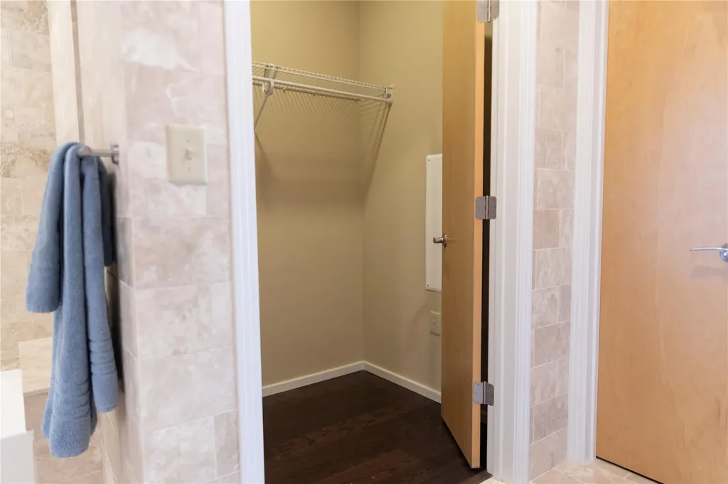 1600 Barton Springs Road Austin TX 78704