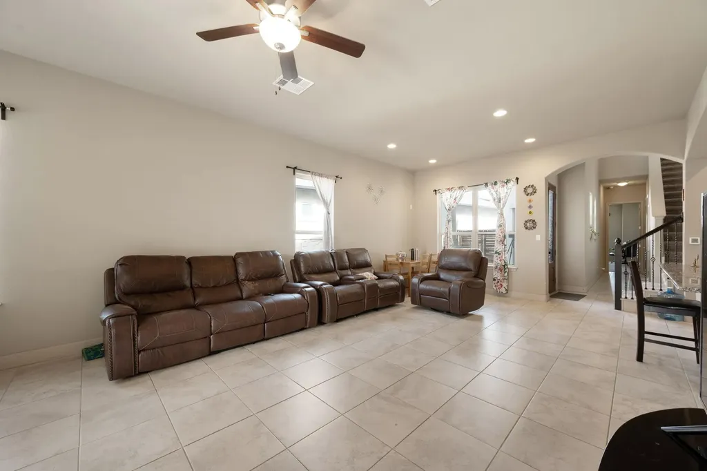 205 Clubhouse Drive Georgetown TX 78628