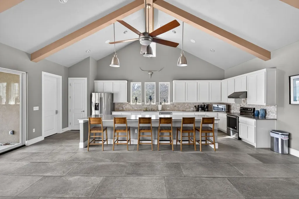 205 Clubhouse Drive Georgetown TX 78628