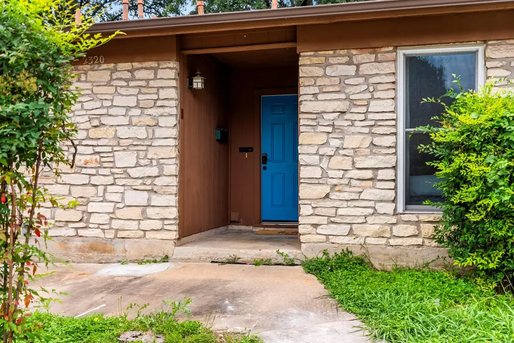 2320 Montclaire Street Austin TX 78704